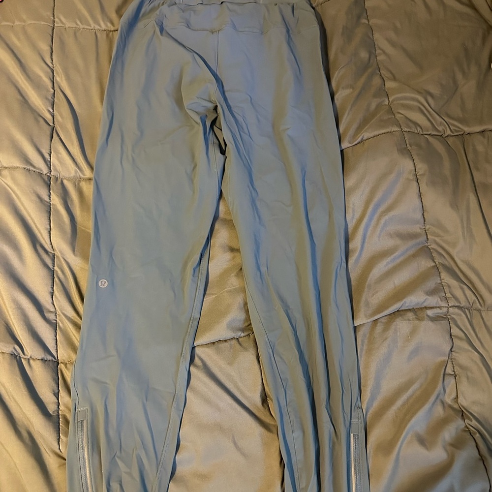 lululemon like new joggers! Blue color